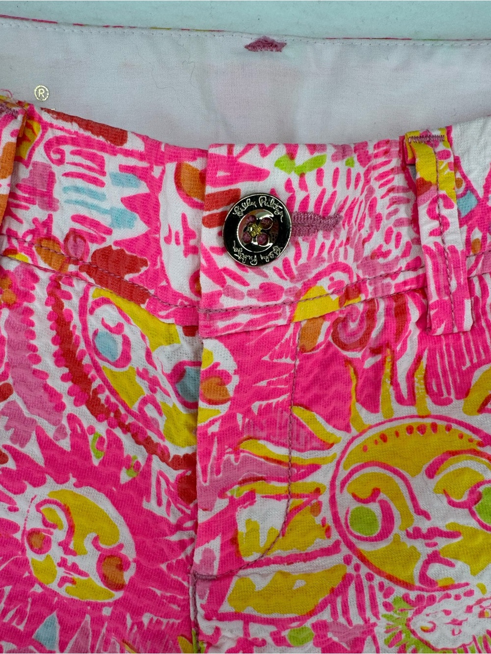 Lilly Pulitzer Callahan Shorts Pink Yellow Sun Print Size 4 preppy tropical - Picture 2 of 6
